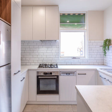 Timber & White Contemporary Compact Kitchen
