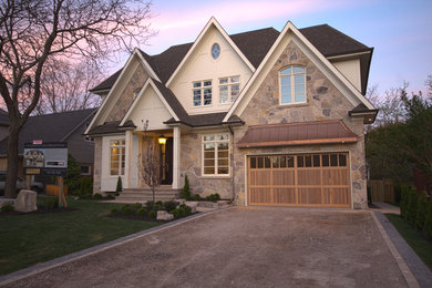 This is an example of a contemporary exterior in Toronto.