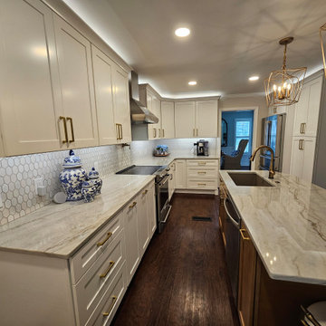 Beautiful Transitional Kitchen Remodel With Two-Tone Cabinets