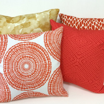 GUILDERY PILLOW VIGNETTES