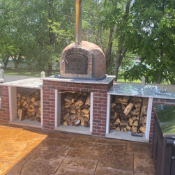 Great Backyard Space - Outdoor Pizza Ovens