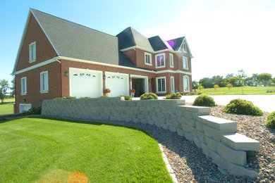 Example of a classic exterior home design in Milwaukee