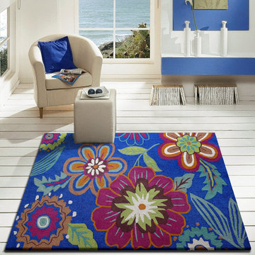 Indoor and Outdoor Floral Area Rugs In Size 4' ft. x 5'4" ft.