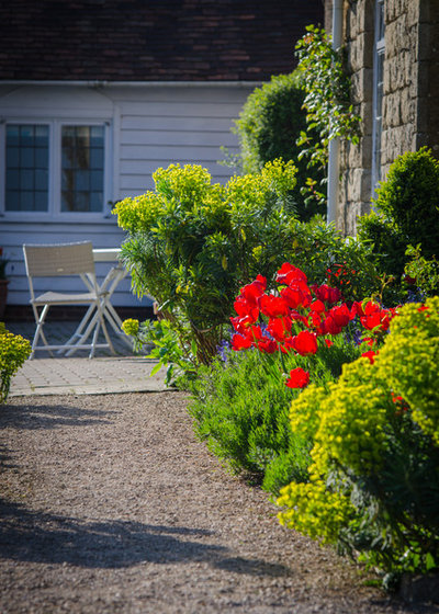 Классический  by Marian Boswall Landscape Architects