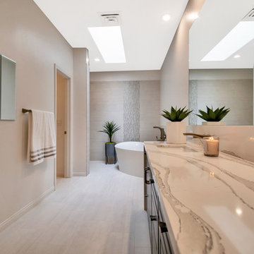 Contemporary Master Bathroom (Gilbert, AZ)