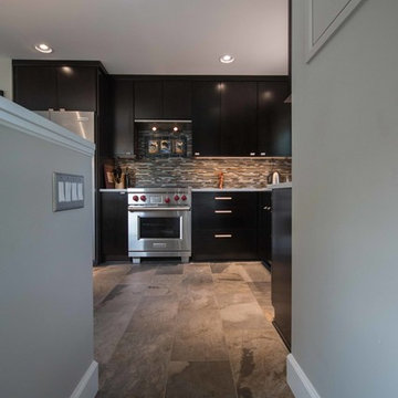 Traditional Kitchen Nook