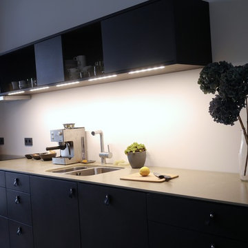 KITCHEN NOIRE