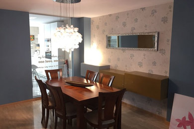 Comedor familiar, con aporte de luz y conexión visual con la cocina e integrado