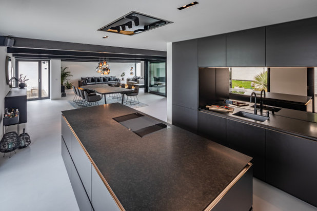 Contemporáneo Cocina by ONE!CONTACT-Planungsbüro GmbH