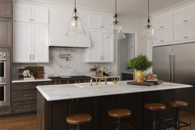 Transitional kitchen photo in Raleigh