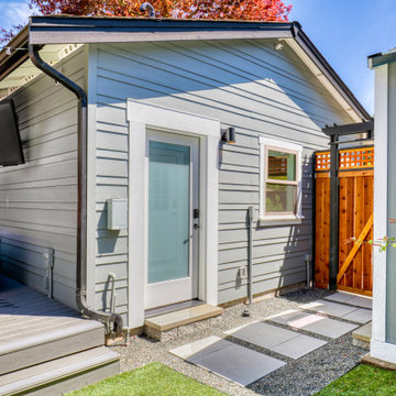 Backyard Cottage Studio in Queen Anne