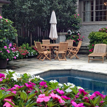 Summer Seasonal Urns