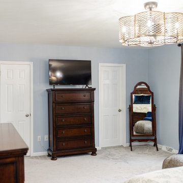 Traditional Style Owner's Bedroom