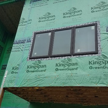 Westmont Contemporary Okna cellular PVC New Construction