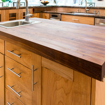 Walnut Countertop Close-up