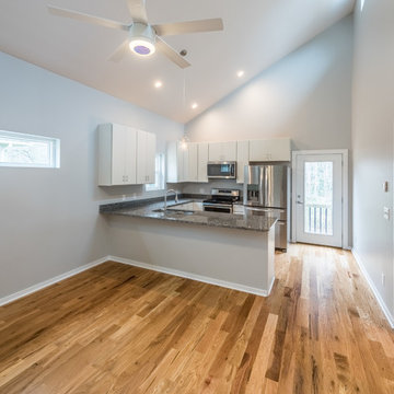 404 S. Oconeechee