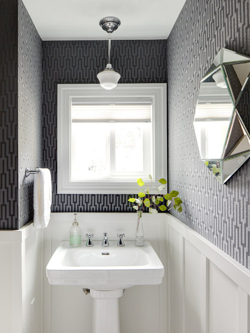 Best Traditional Powder Room with a Pedestal Sink Design Ideas