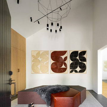Modern Oasis in the Peninsula