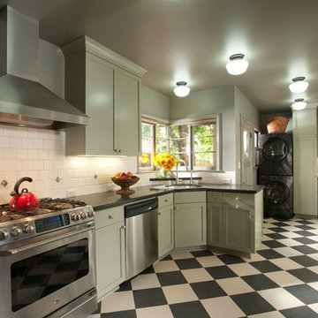 Kitchens and Dining Nooks