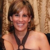Julie Smith_Macatees foto
