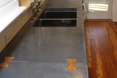 Inspiration for a craftsman kitchen remodel in Wilmington