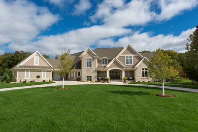 Exterior home photo in Cedar Rapids
