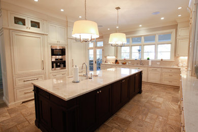 Kitchen - craftsman kitchen idea in Atlanta