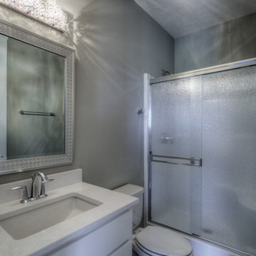 1.5-story custom Brandenburg - modern finishes