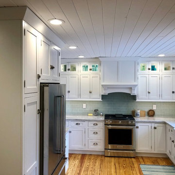 Craftsman Style White Dura Supreme Inset Doors Arabe Scato Vento Marble