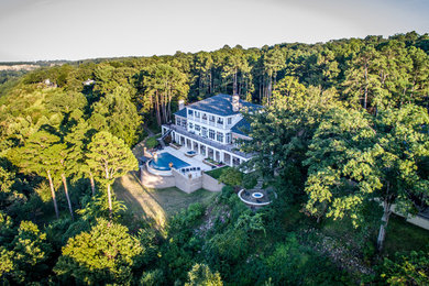 Example of an arts and crafts exterior home design in Little Rock