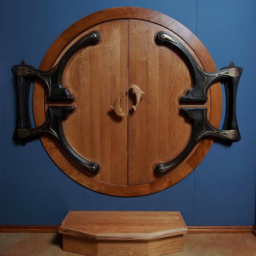42" diameter round cottage door