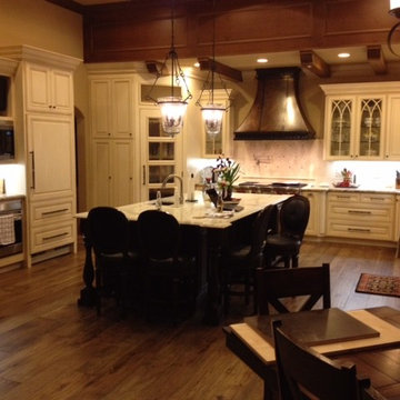 Two-Tone Kitchens