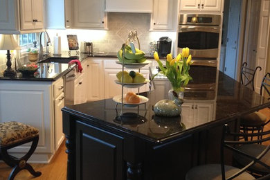 Inspiration for a timeless kitchen remodel in Minneapolis