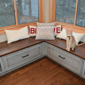 Pinewood Drive - Mountain Transitional Kitchen