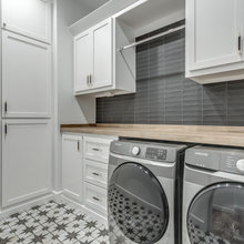 laundry/mud room