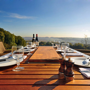 Outdoor Dining on the Angara Maximus