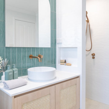 Relaxed Coastal Bathroom - Skennars Head