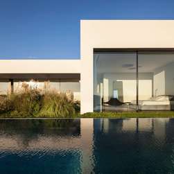 Apex Villa - Windows And Doors