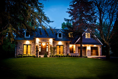 Exterior home idea in Toronto