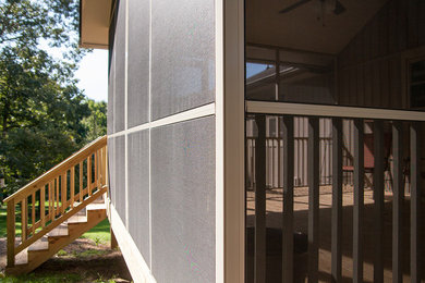 Screen room and Front Entry