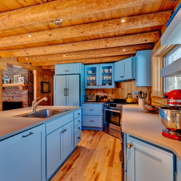 Cozy Woodstock VT Log Cabin