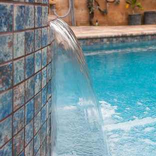 ロサンゼルスの中サイズの長方形トラディショナルスタイルのおしゃれなプール (コンクリート敷き ) の写真