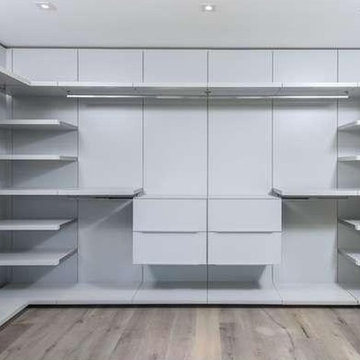 Vintage White 7-1/2" Engineered Hardwood