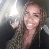 Monique Loves foto