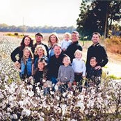 Robin Lee's photo