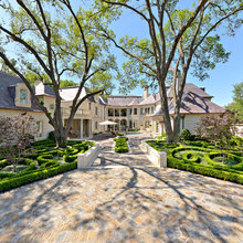FORMAL GARDENS