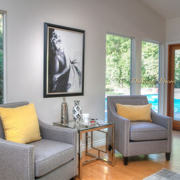Contemporary Home in Tarzana
