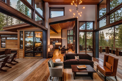 Transitional living room photo in San Francisco