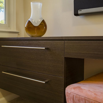 Wall Mounted Desk in Dual Purpose Home Office