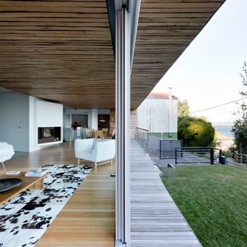 dezanove house, by Your Architect London Ltd